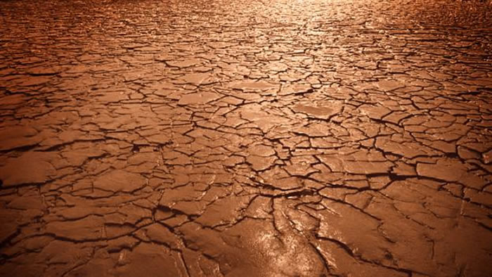 �ڸɺ��ڼ䣬ʯ�����������ĵ����������١�