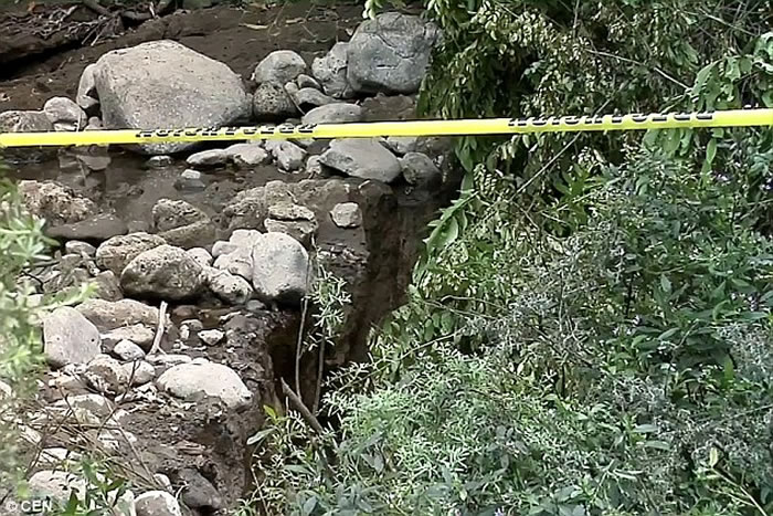 ��ҹͻȻ�������� ī���簢���ǿ˺�һ�κӵ���Ȼһҹ��ʧ