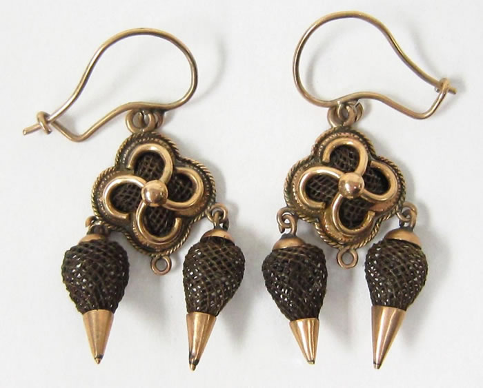 ��������ɫ����Ϊ�˷�����ά������ʱ���������뷢Ȧ���ǵ���ֿ�����ѵ����з�ʽ�� COURTESY OF MINNESOTA HISTORICAL SOCIETY