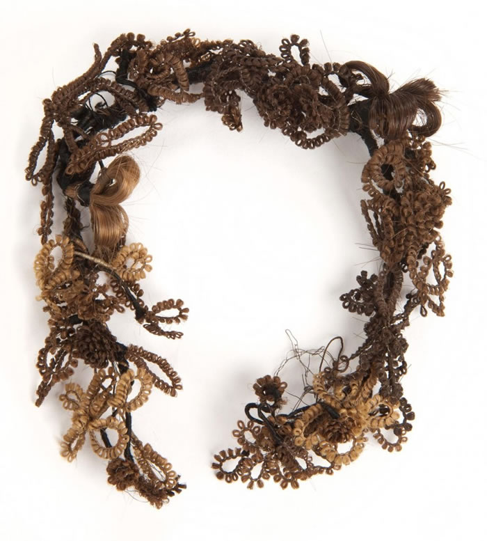 �˷�Ȧ���ɺܶ��˵�ͷ�����ɴӷ�ɫ��ͬ�жϣ��Ƴɡ� COURTESY OF MINNESOTA HISTORICAL SOCIETY