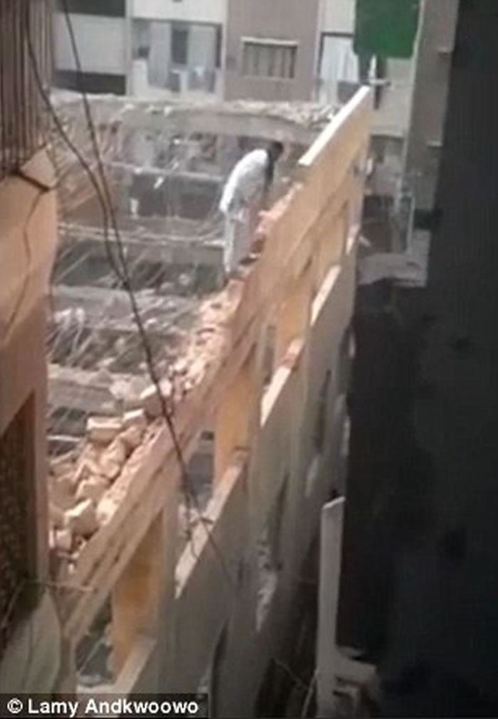 �ո��˵��󣺳�Ž�����վǽ��¥���Ѷ�