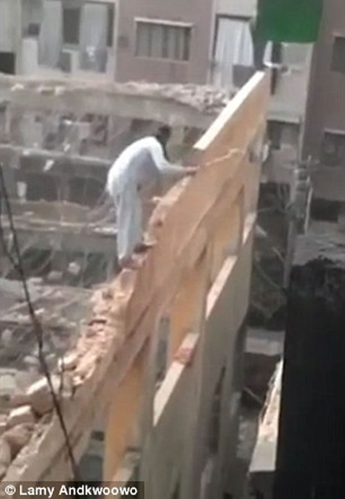 �ո��˵��󣺳�Ž�����վǽ��¥���Ѷ�