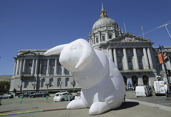 ���������Ҵ���������Ʒ�����֡���Intrude����ʾҰ�ö���Ȼ������Ӱ��