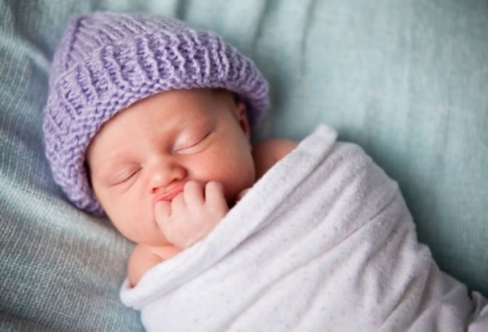 Ӥ����������˯������ᵼ����ǹؽڷ������⡣