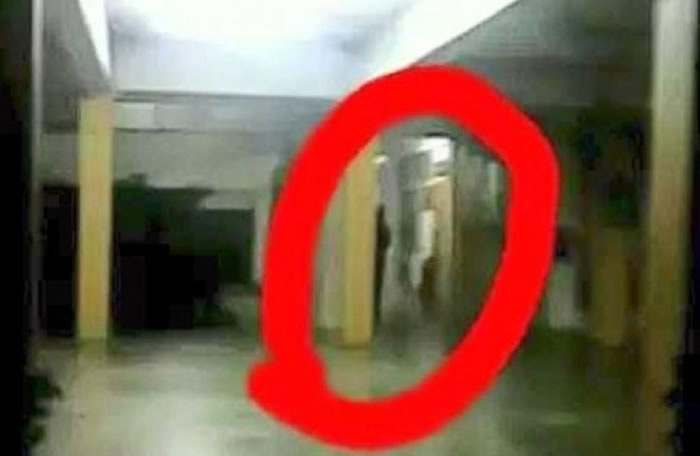 马来西亚中学上百名师生集体中邪 学生在校园里捕捉到幽灵画面