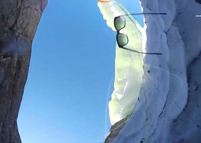 列别德科的太阳眼镜飞出。