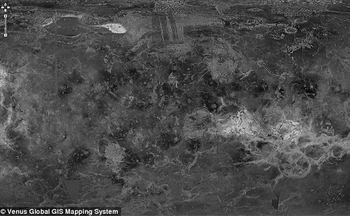 金星上的建筑物?UFO猎人声称新发布的照片显示“巨大的城市和人工构筑物”