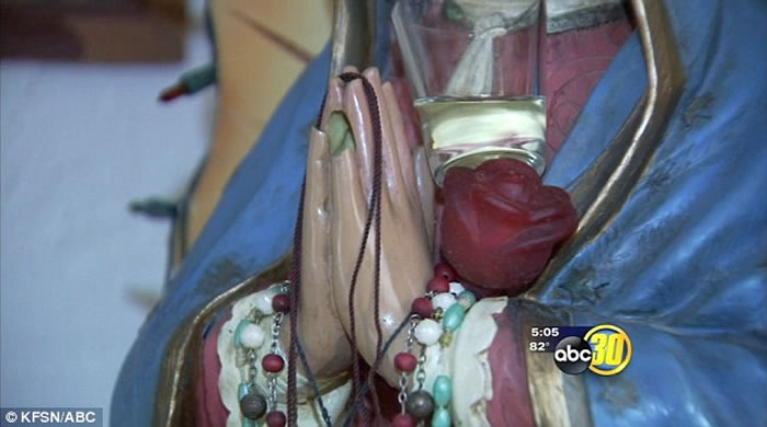 美国女子10年前母亲节收到的圣母像在表弟被残酷杀害后就开始落泪