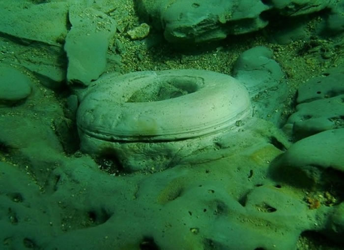 ѧ�߷��֣��������ʵ���ɺӴ����µĵؿǶϲ�й©���ļ����������¡�