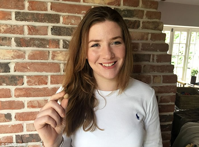 Ӣ��Ů�����ԼҼ����з�����������С���� �߶Ƚ�1.55����