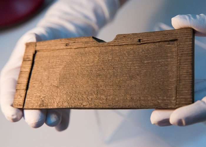 伦敦近日发现古罗马时期用作记录的木板。