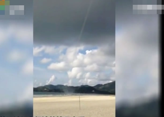 约20分钟后,龙卷风吹到沙滩上,在沙滩登陆及消失。