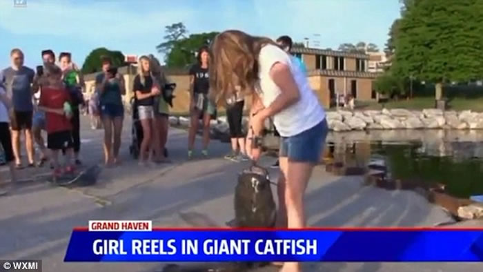 ������Ъ����10��СŮ������49��������