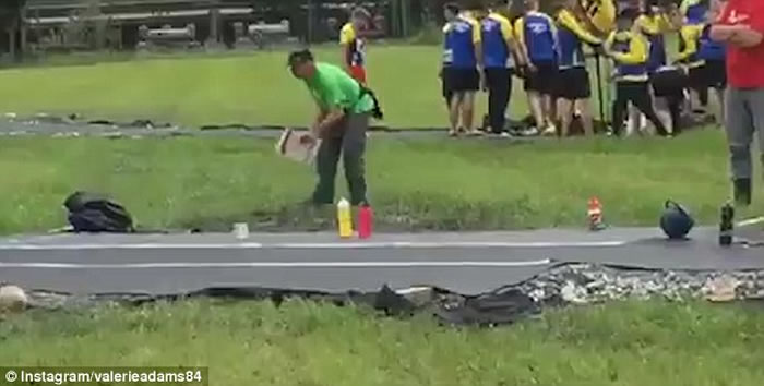 ��ʹ��������Ůѡ��Ͷ��4kg�������ҵ��Ա��в�������