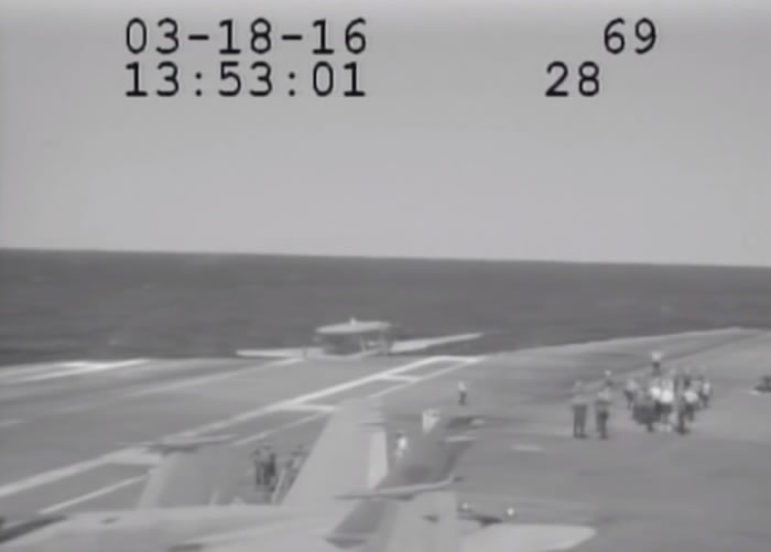 亽ĸɭͻȻ E-2CԤն麣