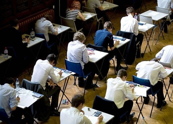 研究结果显示,孩子的“基因评分”愈高,考试成绩也愈好。