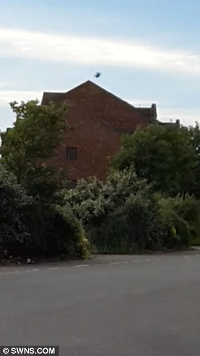 �ո����Ͽճ���������֩�������UFO