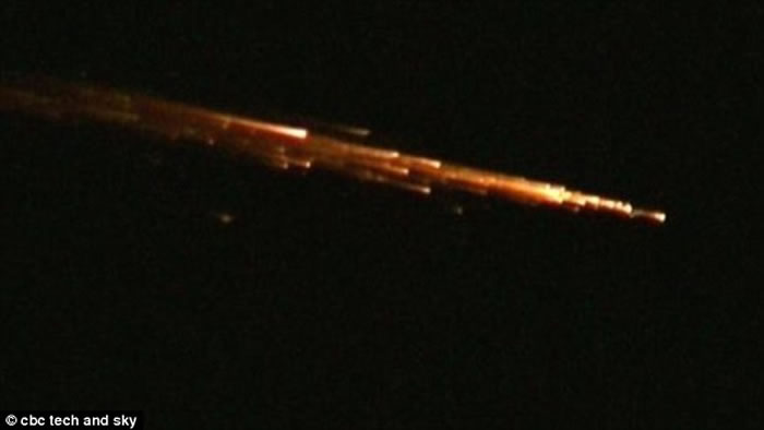 ��������ҹ��ͬʱ����UFO���ӣ�֤ʵΪ�й������ߺŻ���к�