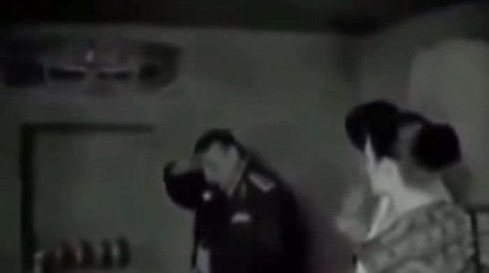 ΪѰ������������ ��սʱ��ǰ����KGB�򿪰�������������ľ������ľ��