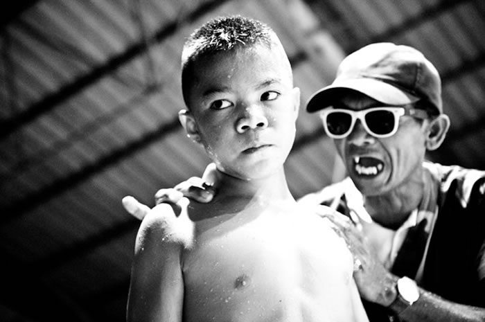 柬埔寨血泪柬拳儿童 凶残搏斗获胜可获得7美元奖金