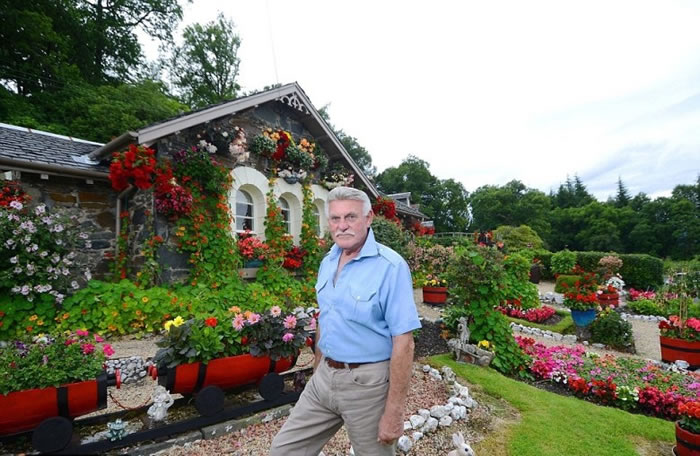 ����˹��ͼ����ͥ԰�ĳɹ��鹦���ѹ��������롣