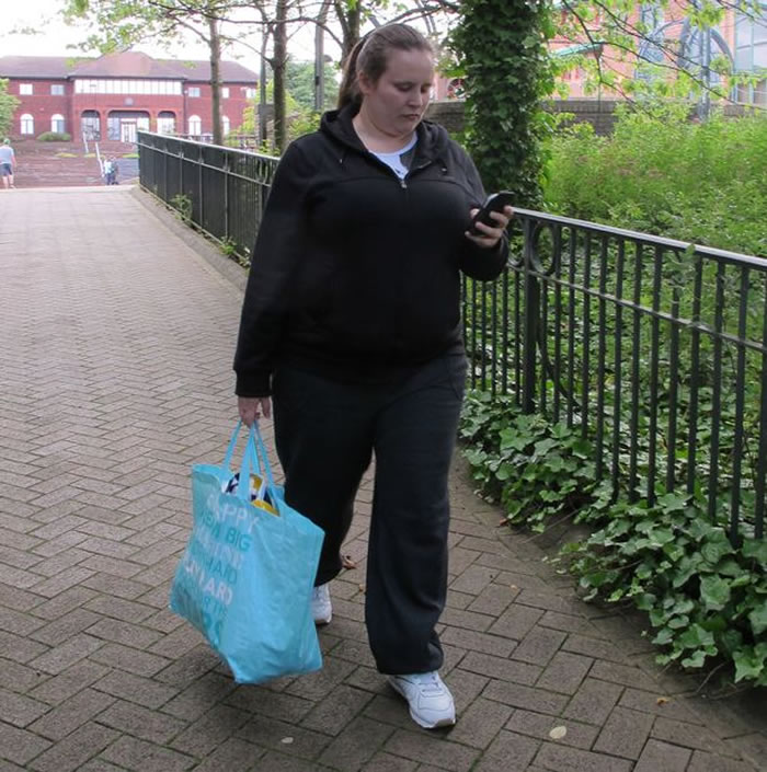 Ӣ������Ů��ն��2�����ߵ�ͷ���������³�