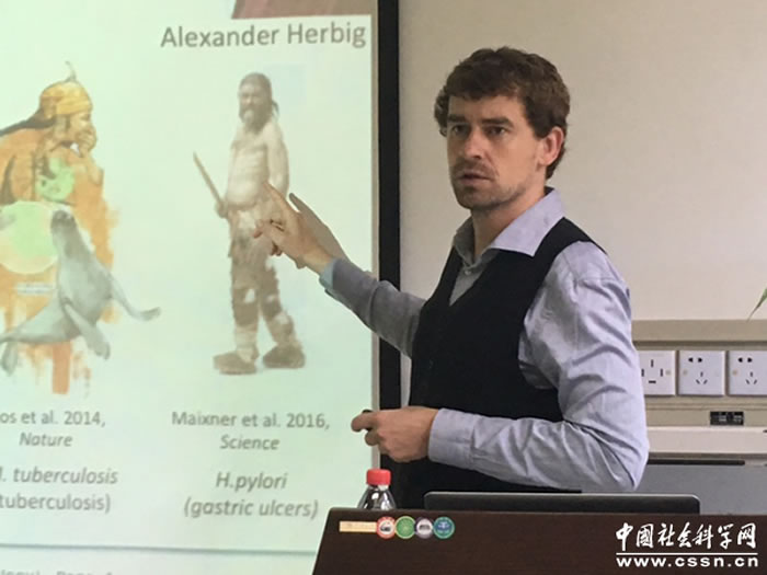 Johannes Krause教授作题为“The genetic history of Europe adaptation and migration in p