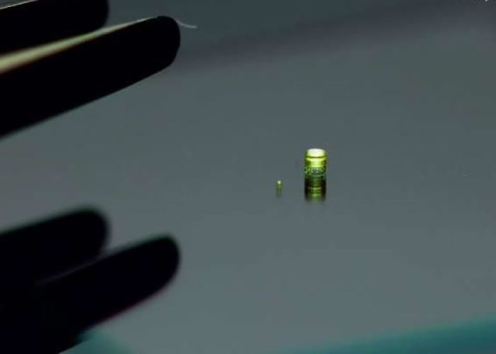 德国斯图加特大学研究团队利用3D打印技术制造出世界最小三透镜光学镜头