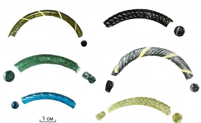 斯拉夫人使用的玻璃手镯。