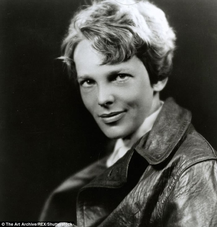 ����Ů��ʦAmelia Earhart��1937����ս�������;��ʧ�� ��������̫ƽ��ĵ�