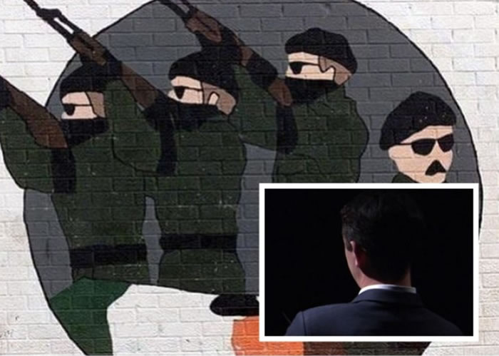 ����˹��Сͼ���������ƶ��ڿ�Ϯ��ı��ȴ���ܲ�ס����ѹ�������ۡ�