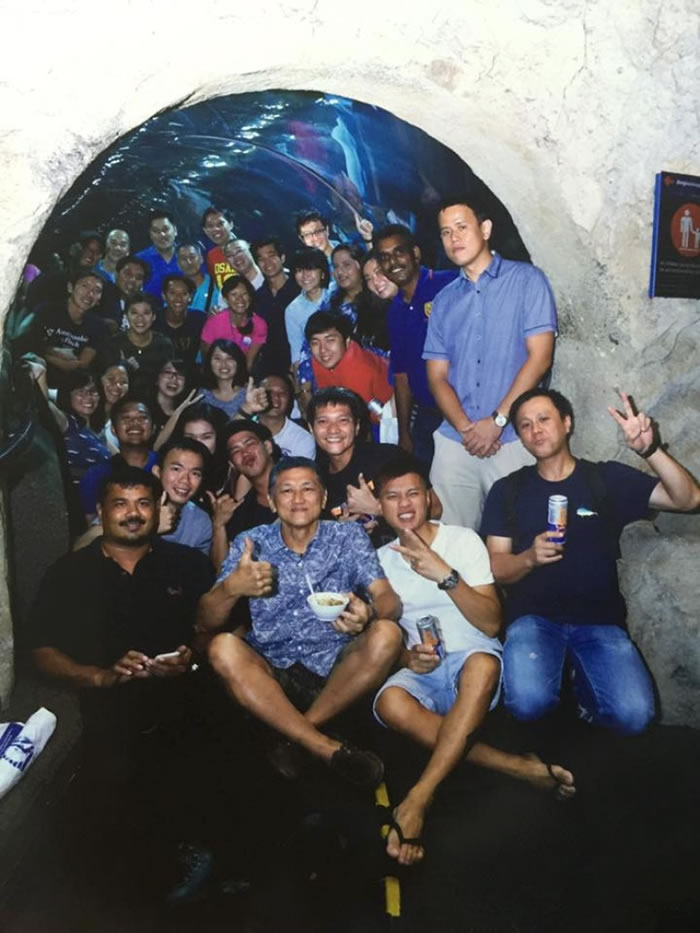 菲利普?陈(前排左二)