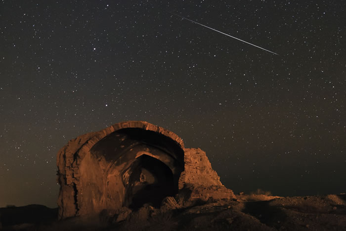 11月天象预报:超级月亮、北金牛座流星雨、狮子座流星雨和猎户座流星雨