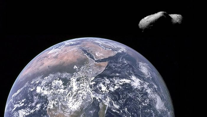 2016 UR36小行星在万圣节擦过地球