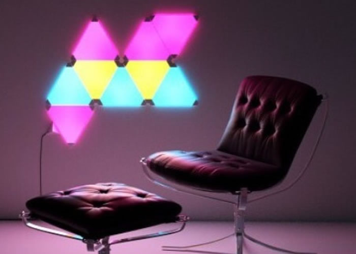 模组照明系统由多个三角形LED灯组成。