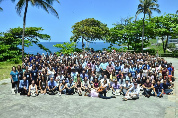 ��14������߷�ѧ�ߵ�10����ʹ�ֲ��ѧ���ϴ���ڰ����ٿ�