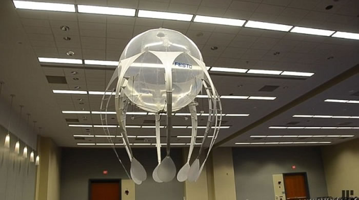 机器水母的续航能力甚佳。