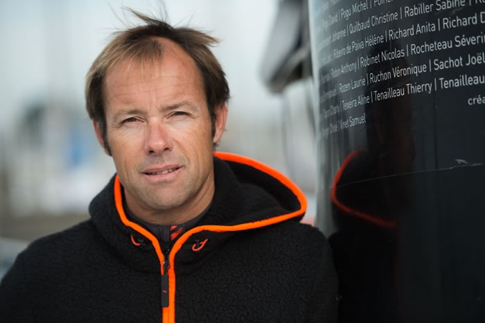 科维尔之前曾多次挑战。