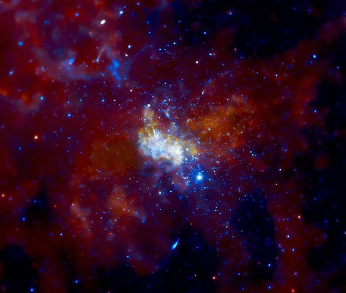 XߵӰ񣬿ԿϵĳڶA *Sagittarius A*Χ൱ҡ PHOTOGRAPH BY NASA