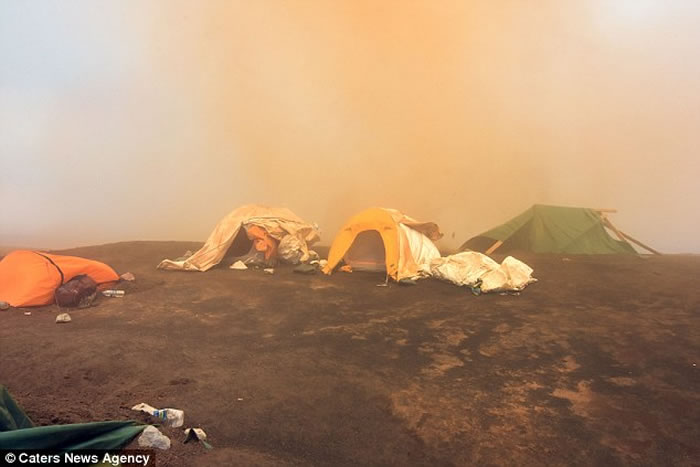 �����޹�����Ŭ��ͼ������ϯ��¶Ӫʤ����³ķ��ɽ��