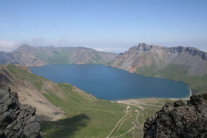 白头山顶天池火山口