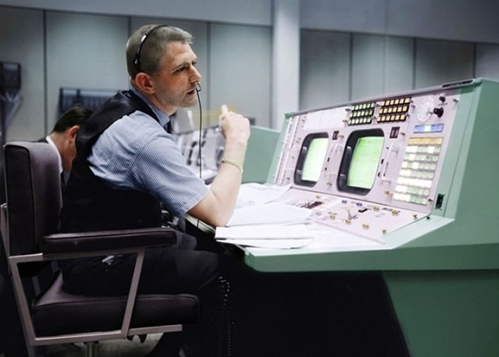 克兰兹见证整个阿波罗登月计划。