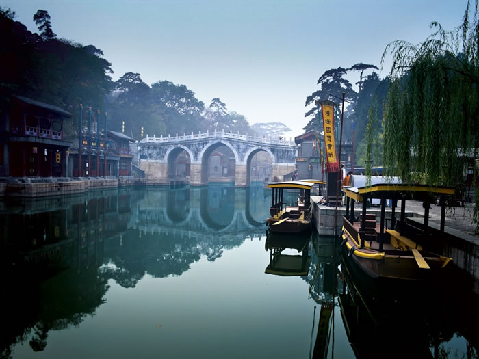 �����ú�԰�����Ĺ�����1886��Ϊ����̫�����ޣ����Ĺ�Բ��԰��1860��ڶ���ѻƬս����Ӣ�����������ջ١� PHOTOGRAPH BY JTB PHOTO/AG