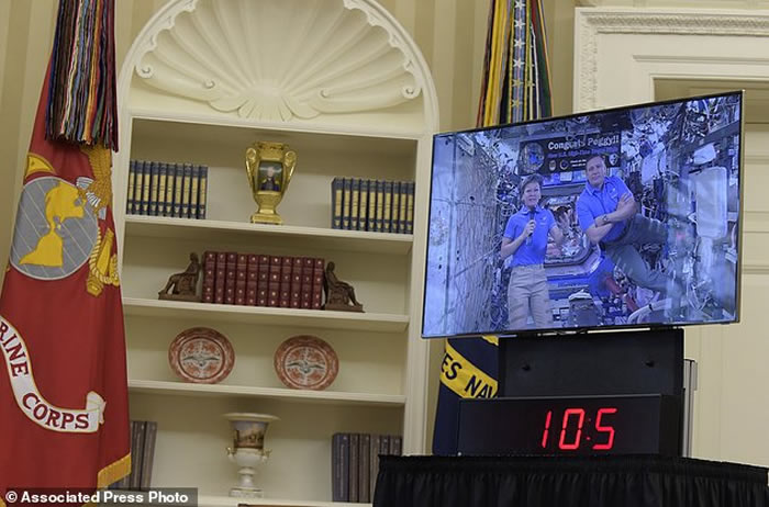 ˢ������̫������̫��ͣ��ʱ�����¼ ������ף��Ů̫����Peggy Whitson