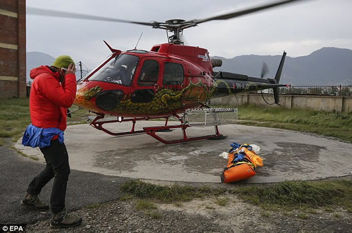 “瑞士机器”(Swiss Machine)登山好手史戴克Ueli Steck攀珠穆朗玛峰摔落身亡