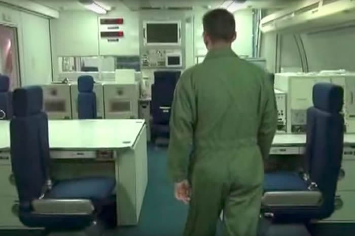 美国总统“末日客机”E-4B守夜者(Nightwatch) 抵御电磁脉冲的空中指挥所