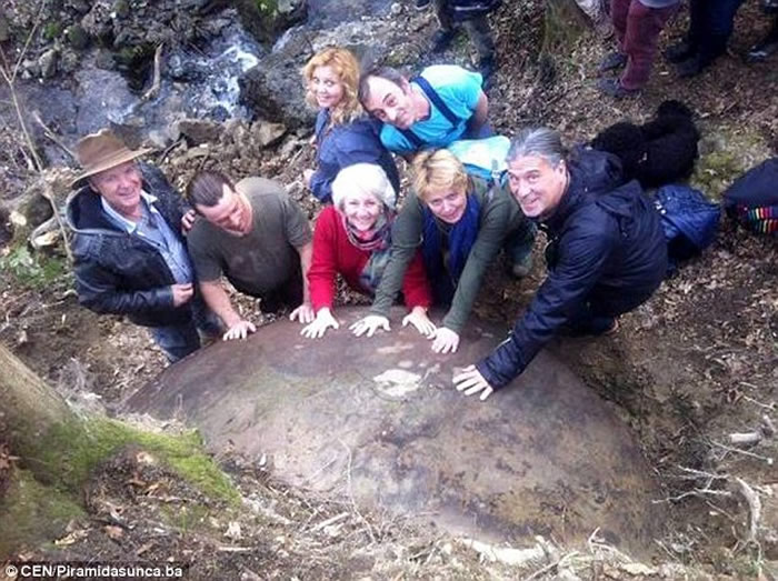 ʷǰ��������ά��ά��Podubravlje���ӷ������;�ʯ����ɭ��