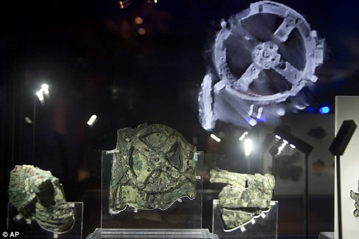 2ǧ��ǰ��ϣ���˵ĸ߿Ƽ����������ײ������ĵ��ԡ�Antikythera Mechanism