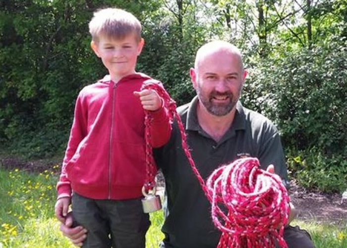 ��³������ǰ���������٣��ң����ӱߵ��㡣