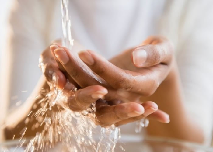 3种水温洗手,同样起到杀菌作用。